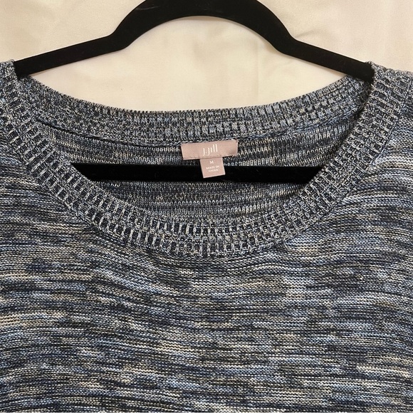 Elegant Knit Dress - Picture 4 of 11